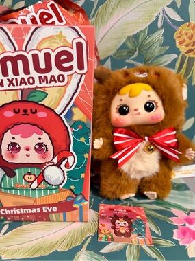 Samuel San Xiao Mao Merry Christmas Eve Bell Reindeer Plush Pendant NWT Open Box